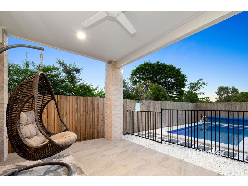 291 Kitchener Road, Stafford Heights QLD 4053