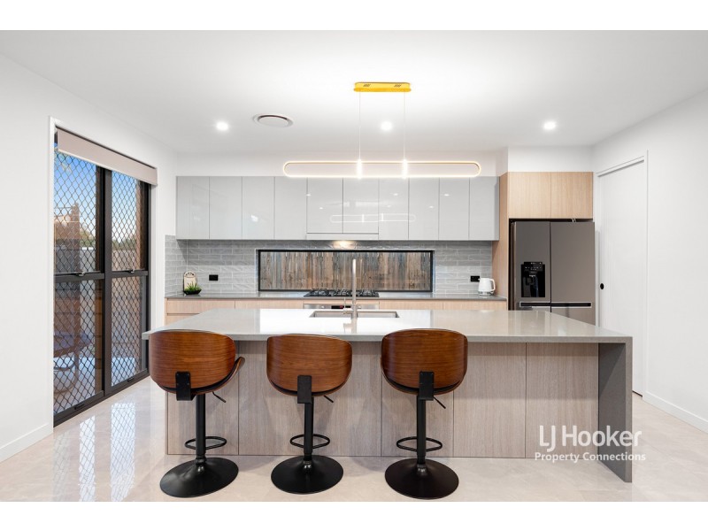 291 Kitchener Road, Stafford Heights QLD 4053