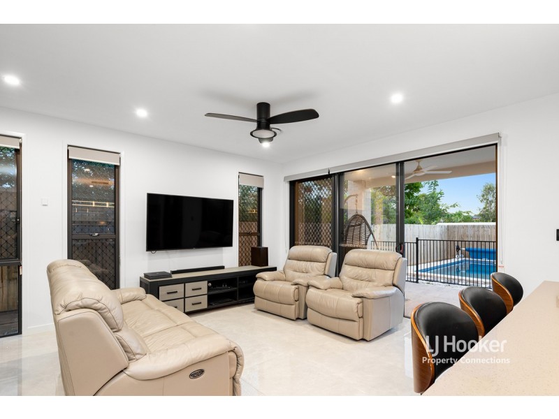 291 Kitchener Road, Stafford Heights QLD 4053