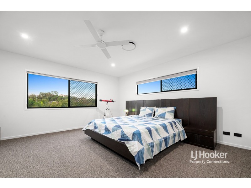291 Kitchener Road, Stafford Heights QLD 4053
