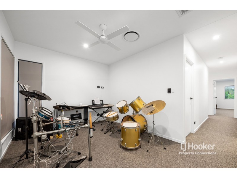 291 Kitchener Road, Stafford Heights QLD 4053