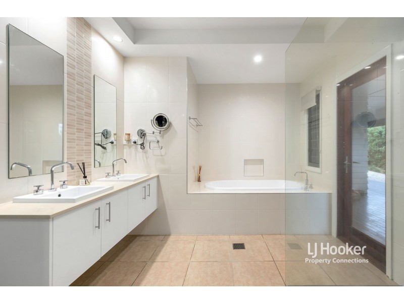 30 Pernod Place, Morayfield QLD 4506