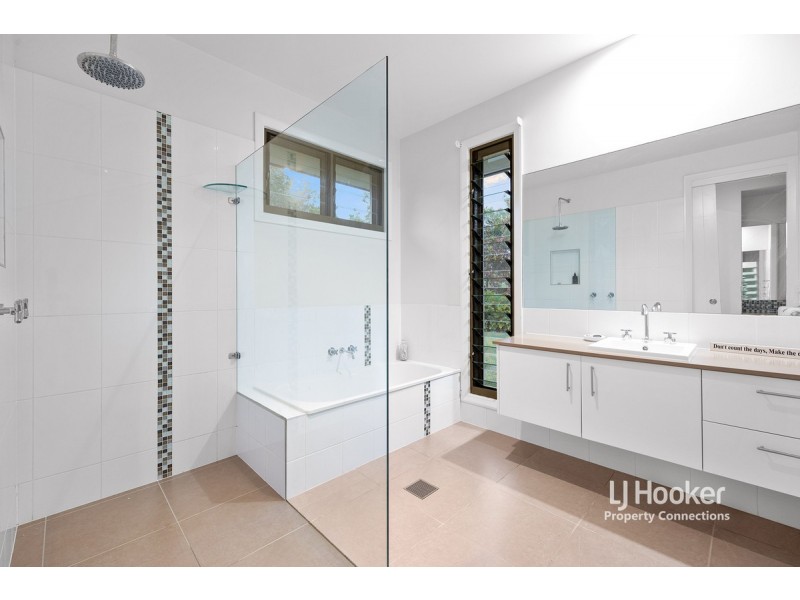 30 Pernod Place, Morayfield QLD 4506