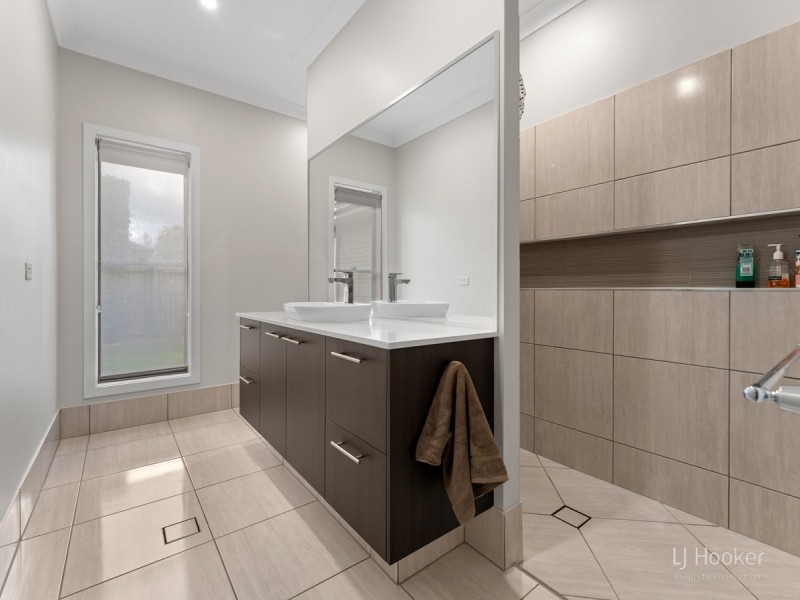 14 McKenzie Place, Warner QLD 4500