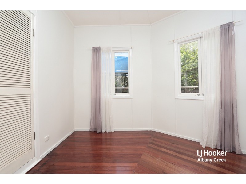 17 Basnett Street, Chermside West QLD 4032