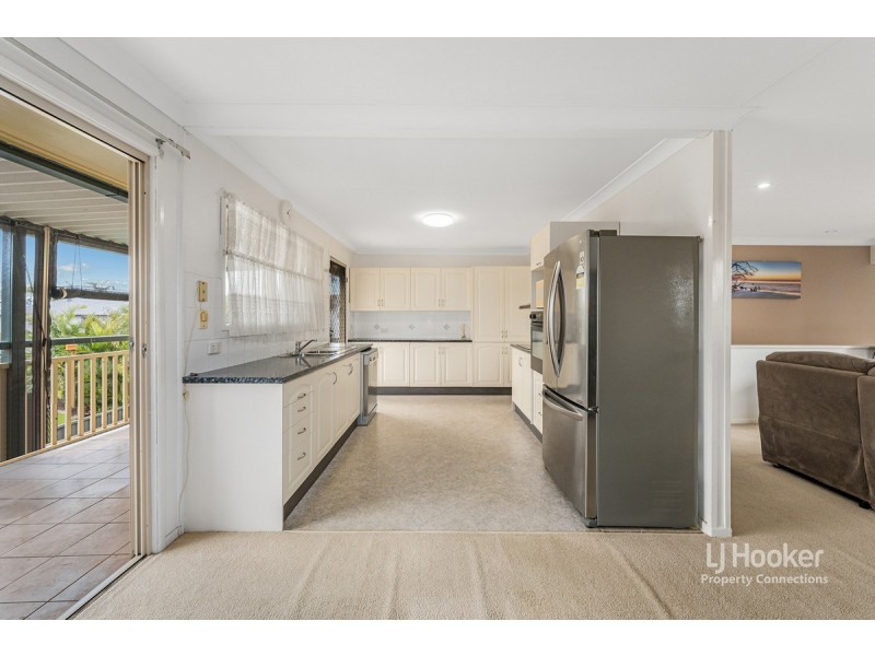 4 Levant Street, Albany Creek QLD 4035
