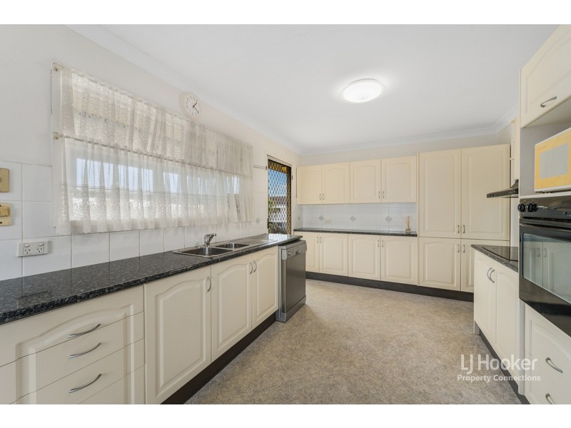 4 Levant Street, Albany Creek QLD 4035