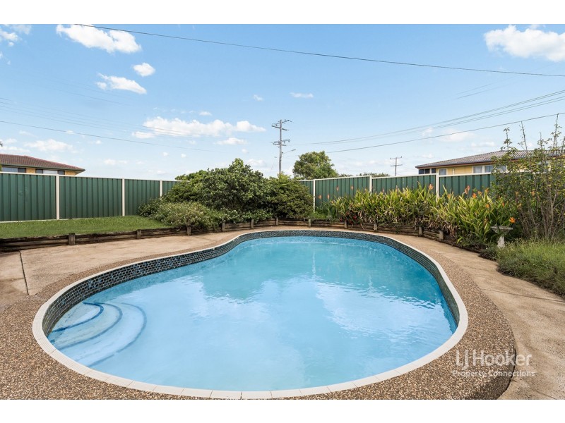 4 Levant Street, Albany Creek QLD 4035