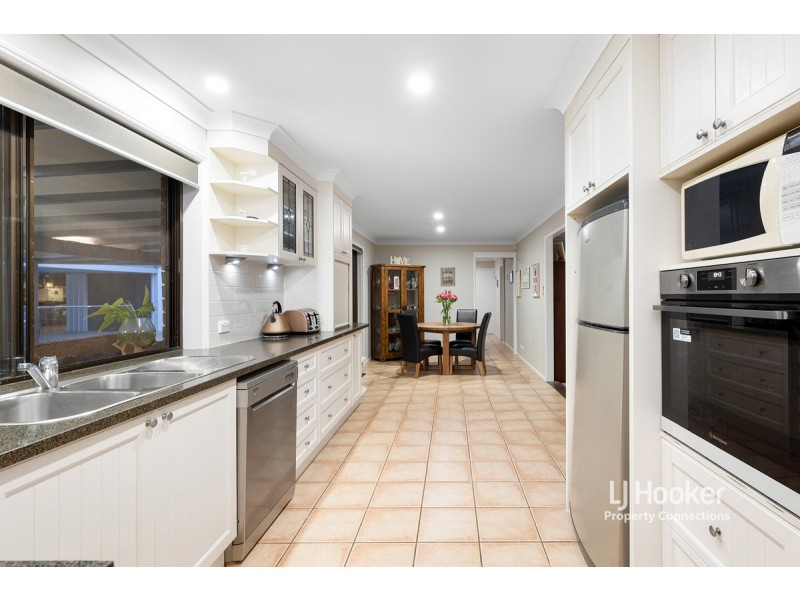 7 Beech Drive, Cashmere QLD 4500