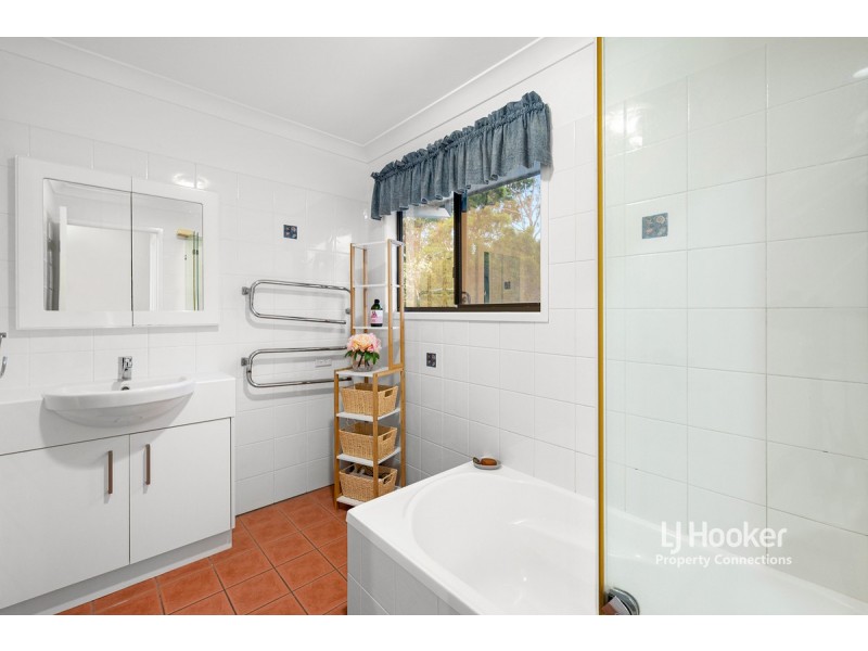 7 Beech Drive, Cashmere QLD 4500