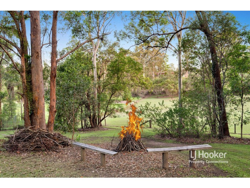 7 Beech Drive, Cashmere QLD 4500