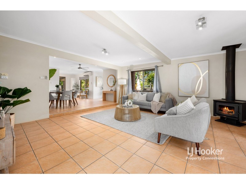 12 Pegasus Avenue, Eatons Hill QLD 4037