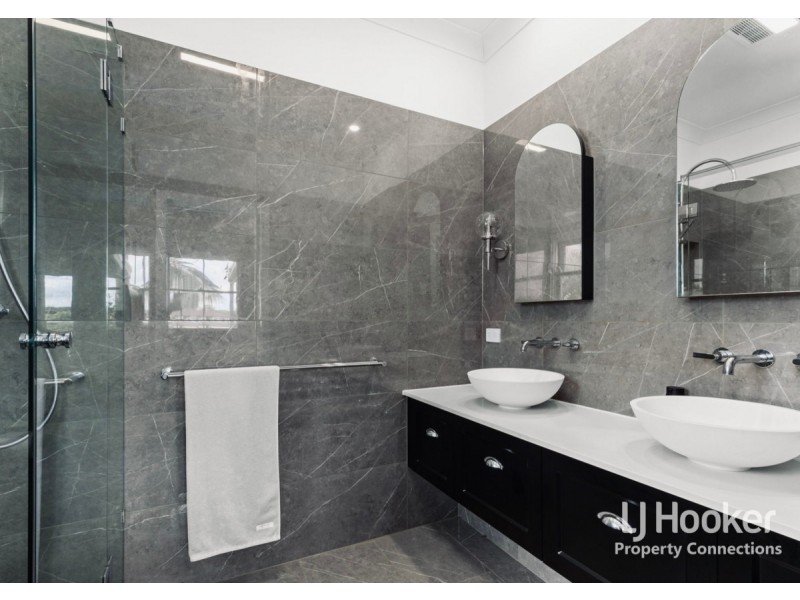 10 Hazelnut Close, Warner QLD 4500