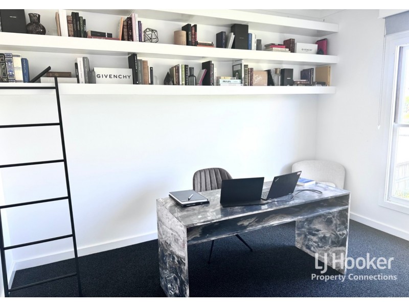 10 Hazelnut Close, Warner QLD 4500