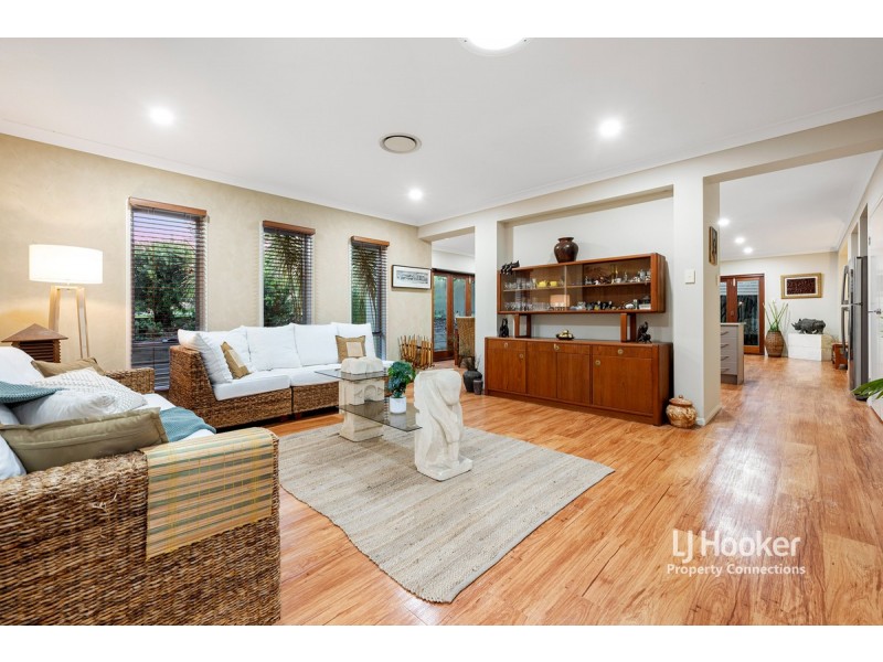 10 Oakwood Road, Warner QLD 4500