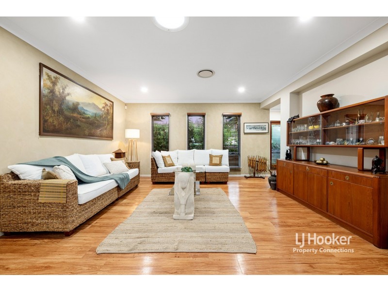 10 Oakwood Road, Warner QLD 4500