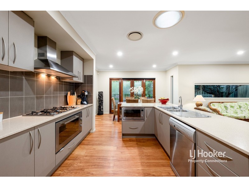 10 Oakwood Road, Warner QLD 4500