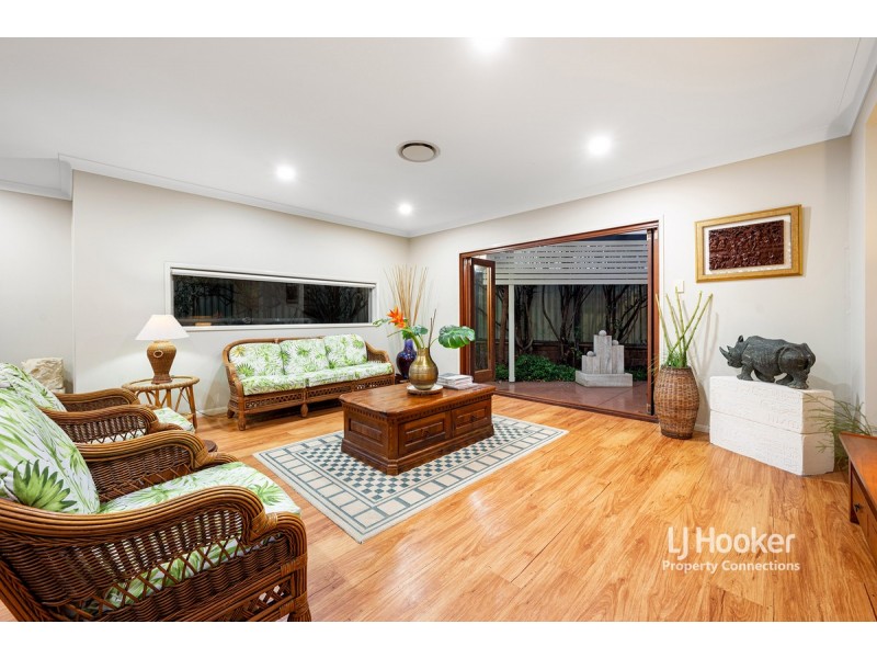 10 Oakwood Road, Warner QLD 4500