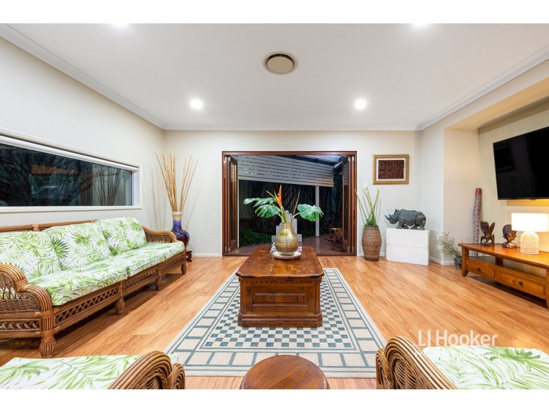 10 Oakwood Road, Warner QLD 4500