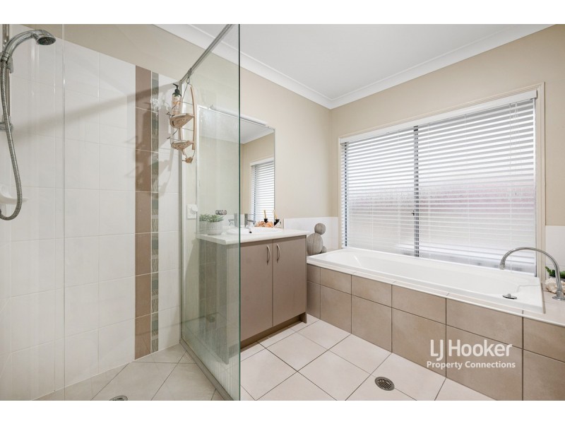 10 Oakwood Road, Warner QLD 4500