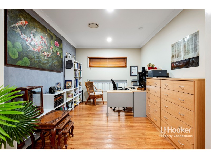 10 Oakwood Road, Warner QLD 4500