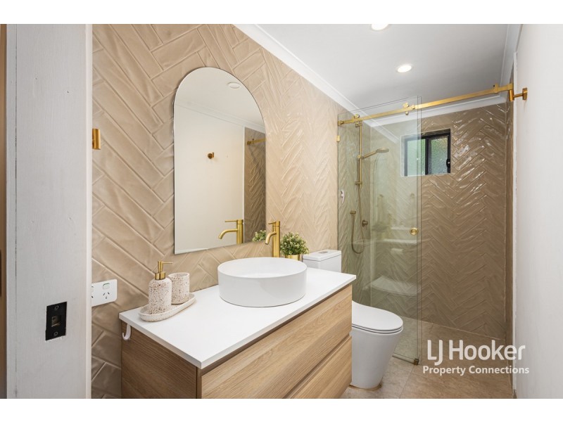 17 Devoran Street, Albany Creek QLD 4035