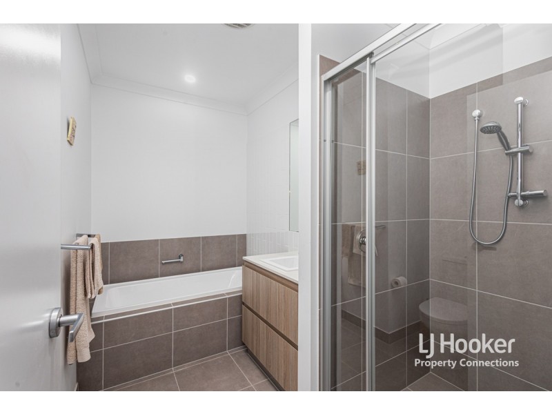 28 Rowley Street, Strathpine QLD 4500