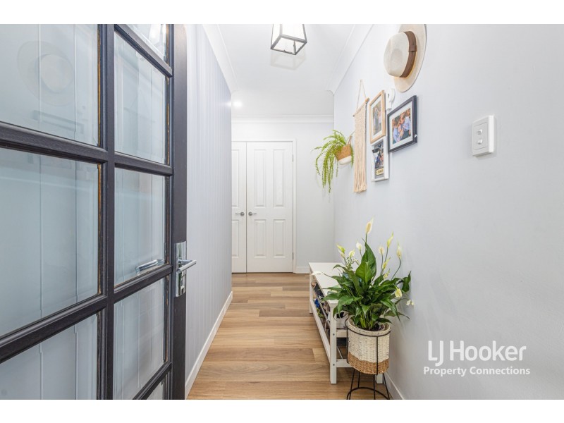 34 Olympus Court, Eatons Hill QLD 4037