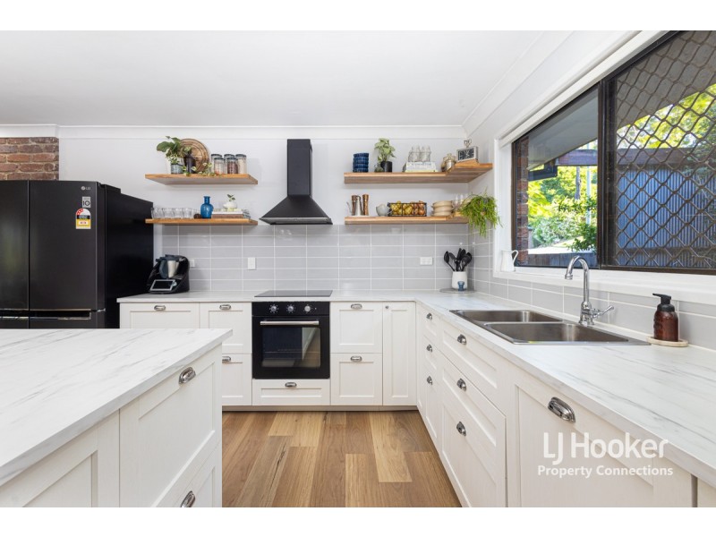 34 Olympus Court, Eatons Hill QLD 4037