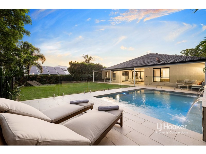 50 Riversleigh Crescent, Eatons Hill QLD 4037