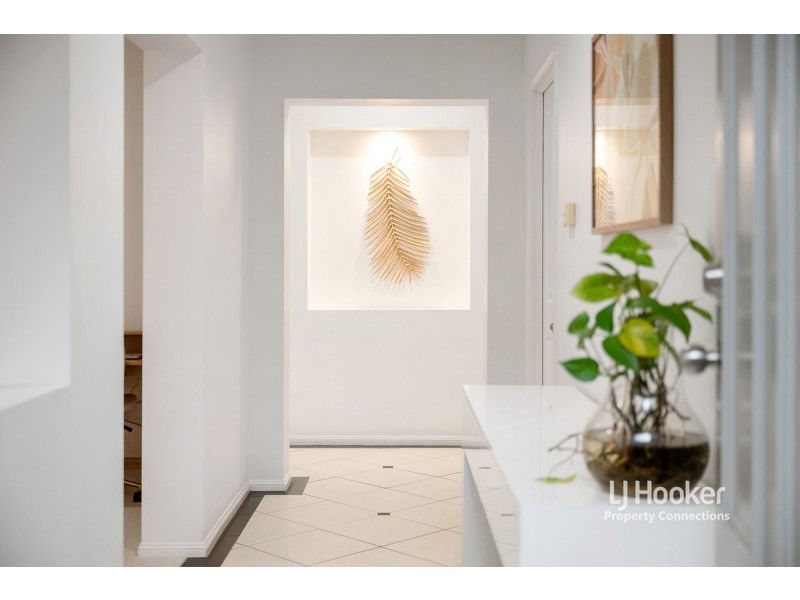 50 Riversleigh Crescent, Eatons Hill QLD 4037