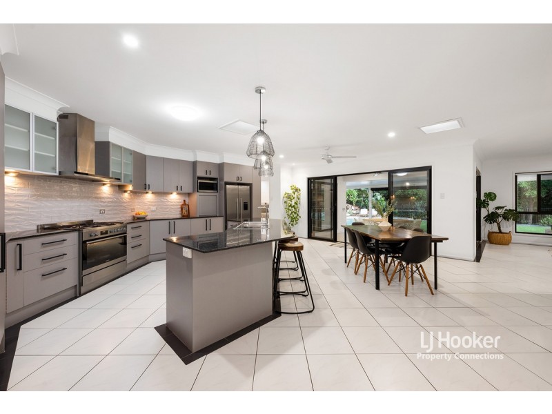 50 Riversleigh Crescent, Eatons Hill QLD 4037