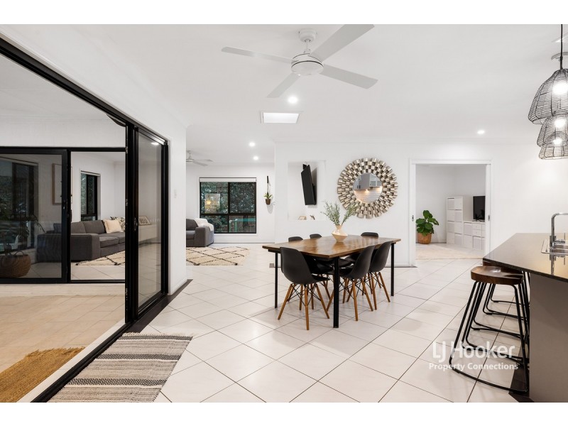 50 Riversleigh Crescent, Eatons Hill QLD 4037