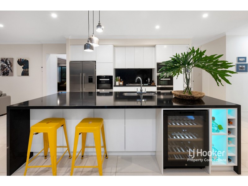 188 Saturn Crescent, Bridgeman Downs QLD 4035