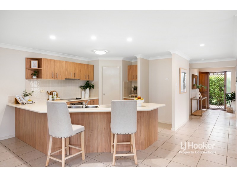 5 Cassinia Court, Eatons Hill QLD 4037