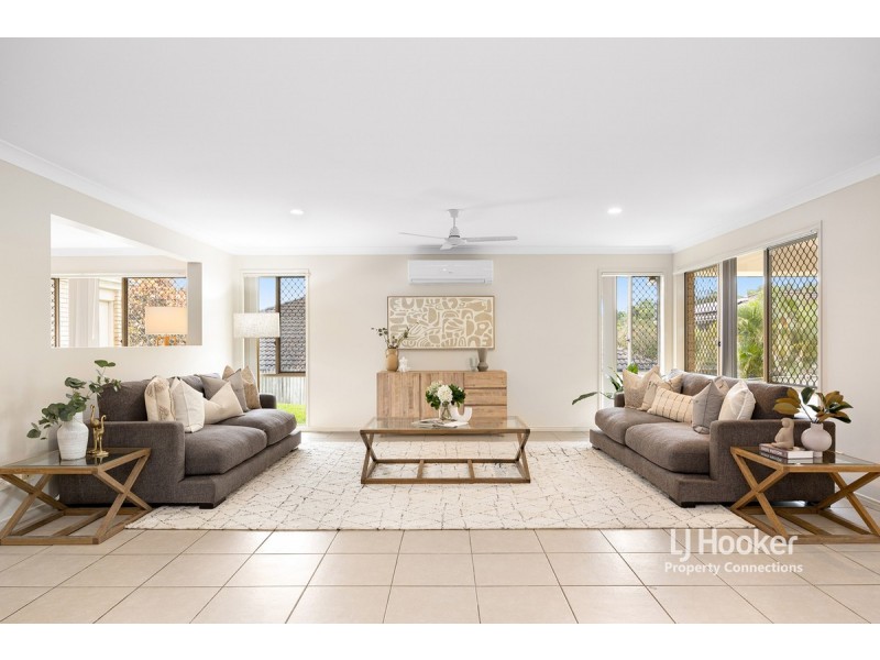 5 Cassinia Court, Eatons Hill QLD 4037