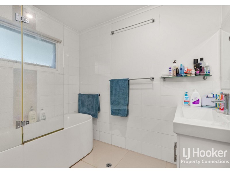 34 Olearia Street East, Everton Hills QLD 4053