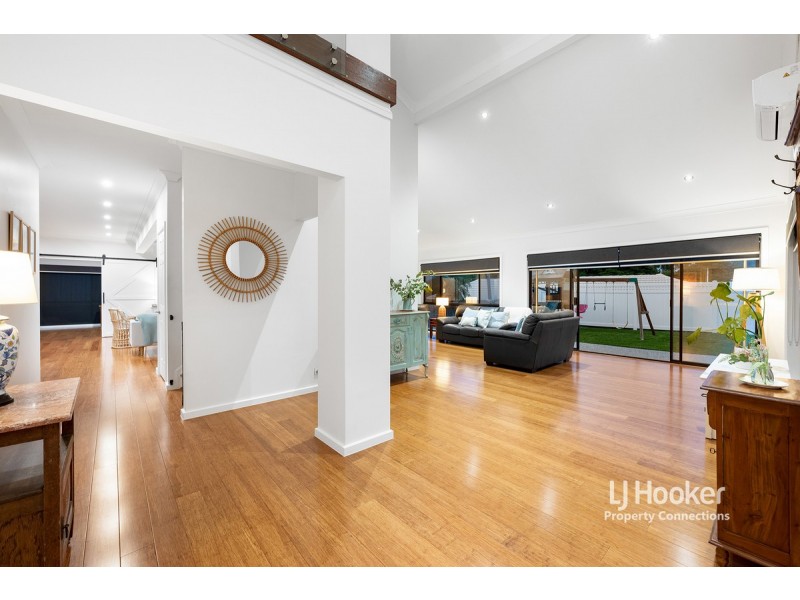 4 Turnberry Crescent, Albany Creek QLD 4035