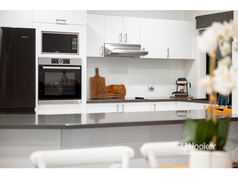 4 Turnberry Crescent, Albany Creek QLD 4035