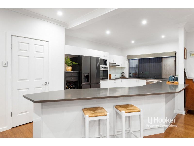 4 Turnberry Crescent, Albany Creek QLD 4035