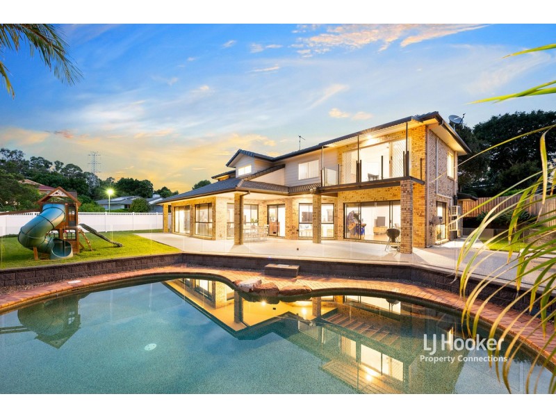 4 Turnberry Crescent, Albany Creek QLD 4035