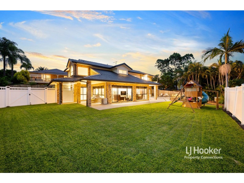 4 Turnberry Crescent, Albany Creek QLD 4035