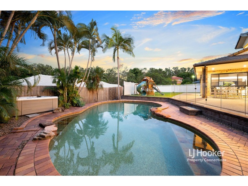 4 Turnberry Crescent, Albany Creek QLD 4035