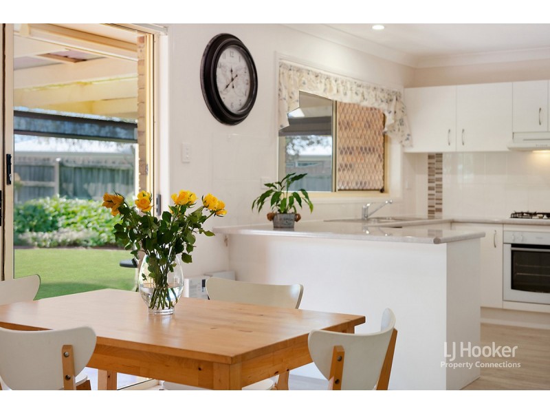 9 Skylark Court, Kallangur QLD 4503