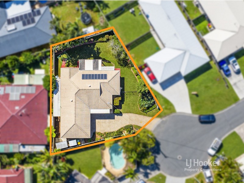 9 Skylark Court, Kallangur QLD 4503