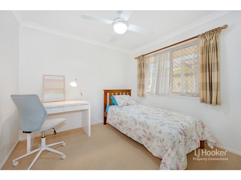 9 Skylark Court, Kallangur QLD 4503