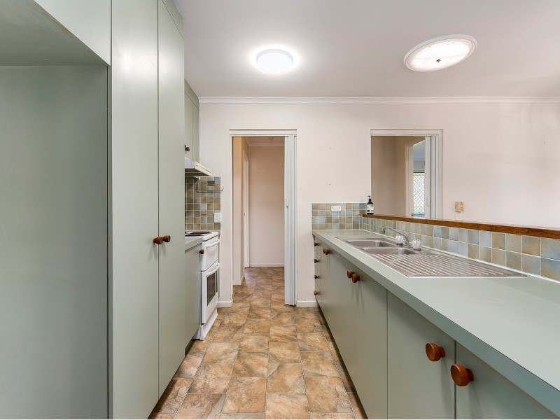 10 Pegasus Avenue, Eatons Hill QLD 4037