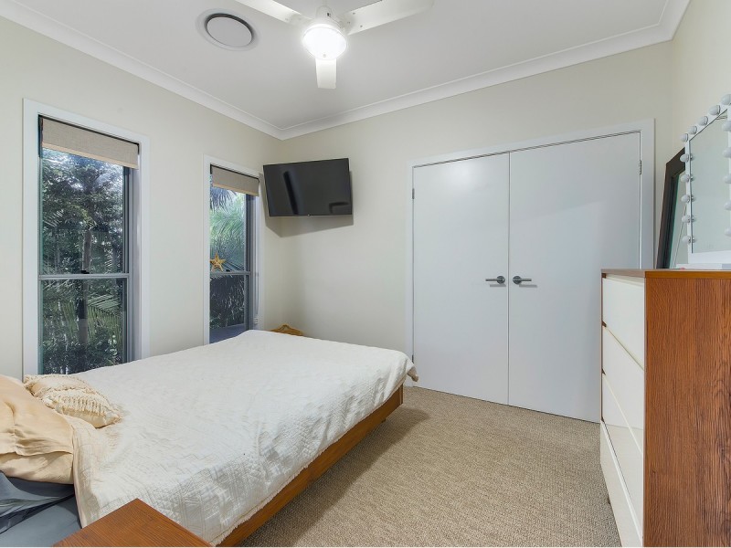 21 Tributary Court, Eatons Hill QLD 4037