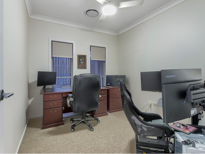 21 Tributary Court, Eatons Hill QLD 4037