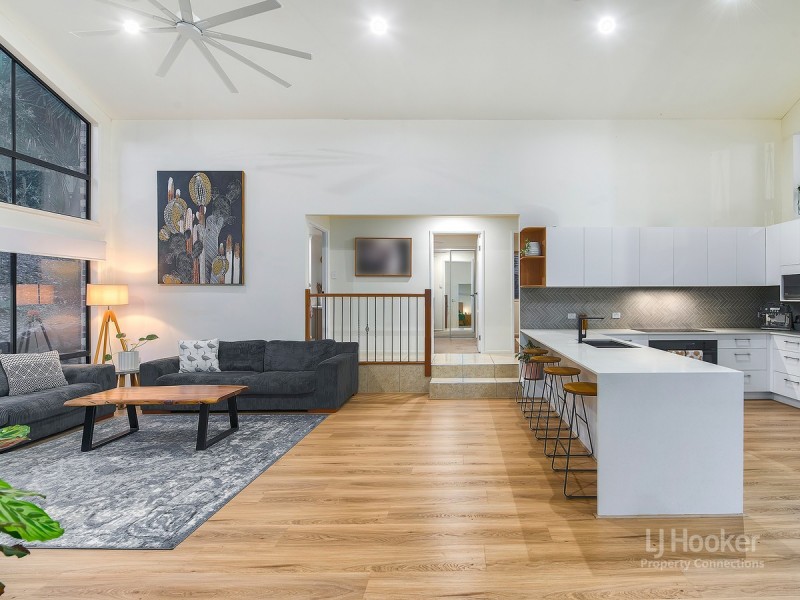 8 Bonica Court, Eatons Hill QLD 4037